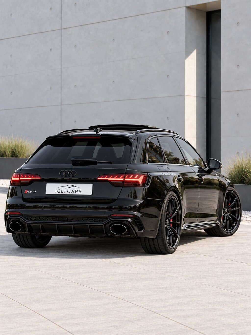 Audi RS4 Avant — 3