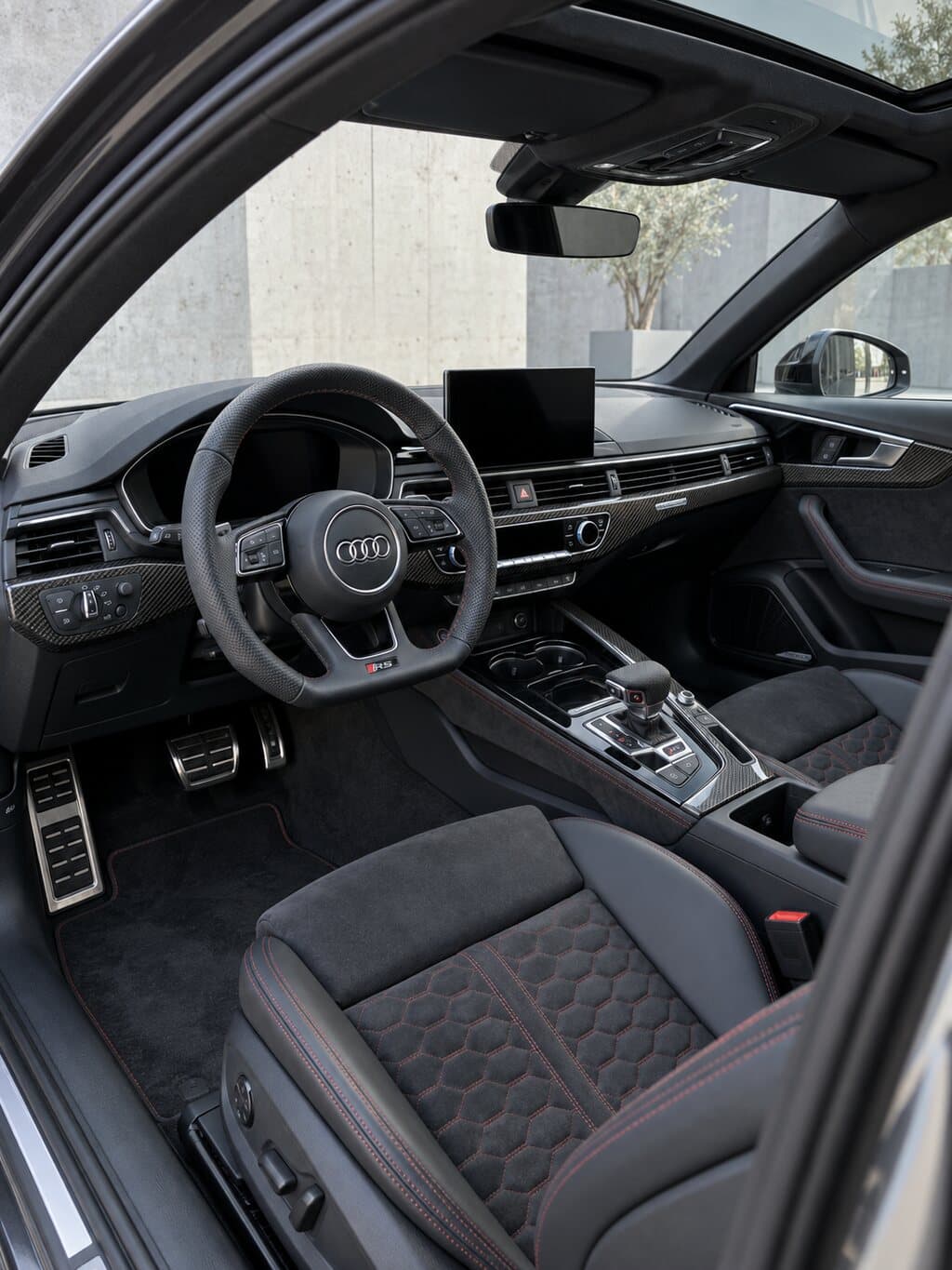 Audi RS4 Avant — 4