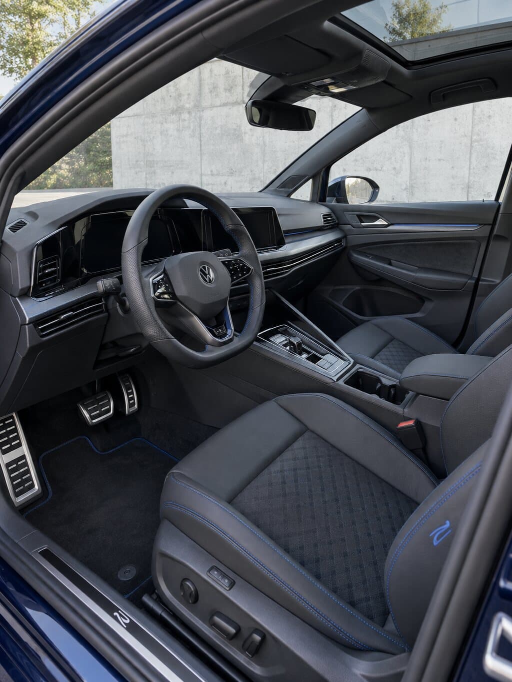 Volkswagen Golf 8 R Blauw — 4