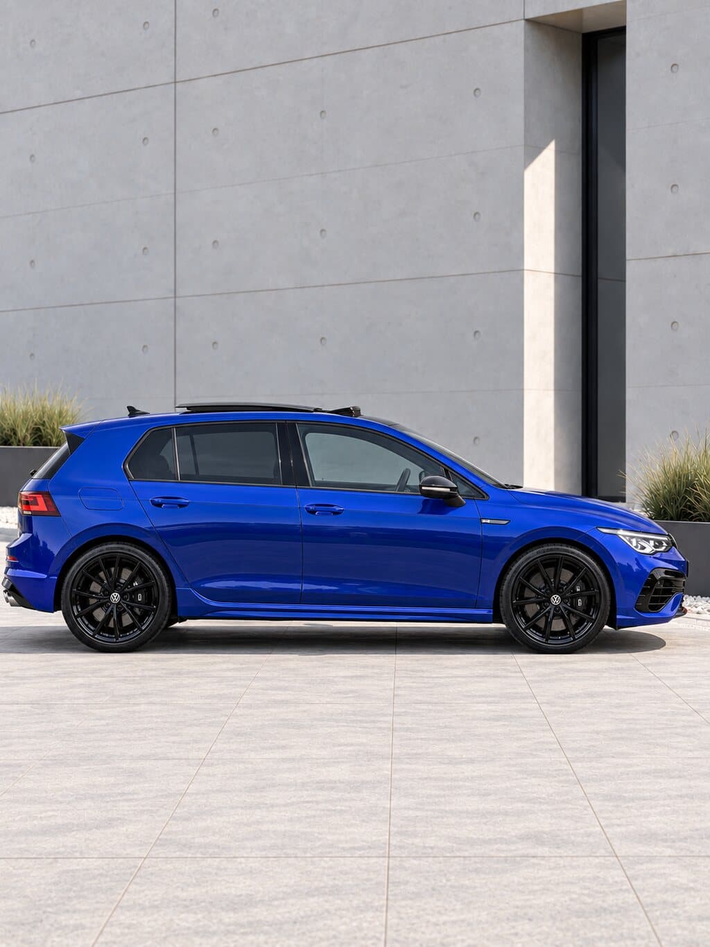 Volkswagen Golf 8 R Blauw — 2